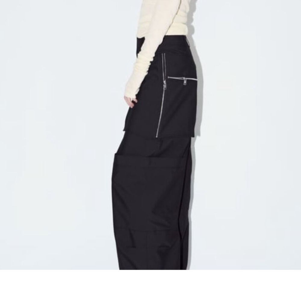 Zara Pants Women's Large Black ZW
Collection Zippered Cargo Oversized Baggy NWT